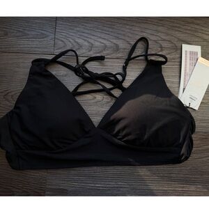 Alia Elegant Black Cross-Strap Bralette